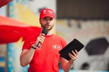 Ведущий Дмитрий Лавров. Изображение 37782