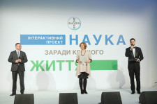 Ведущий Дмитрий Лавров. Изображение 37784