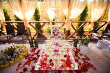 Пирамиды из бокалов шампанского. Изображение 20698