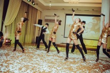 Ведущие, артисты, спецэффекты. Изображение 23892