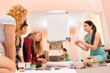 ОДИН ДЕНЬ ИЗ ЖИЗНИ АКАДЕМИИ ЖЕНСТВЕННОСТИ. Изображение 30163