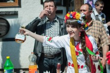 Праздничные улыбки. Изображение 31042