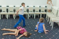 Праздничные улыбки. Изображение 31031