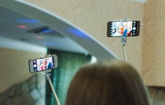 Праздничные улыбки. Изображение 31029