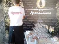 Пирамида из бокалов. Изображение 2936