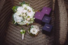 Свадебный букет,цветочные аксессуары (бутоньерки,браслетики,Веночки). Изображение 33217