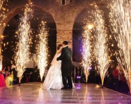 Фейерверки, фонтаны, огненные символы. Изображение 34201