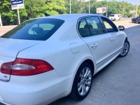 Skoda Superb white 4x4. Изображение 40883