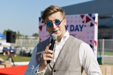 Ведущий Петрушин Александр. Изображение 51424