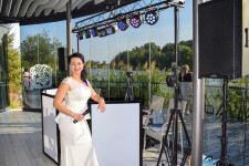 Ведущая Юлия Волошина. Изображение 71046