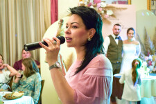 Ведущая Юлия Волошина. Изображение 71030