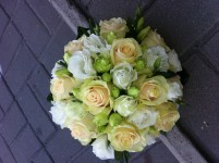 Свадебные букеты и бутоньерки. Изображение 6989