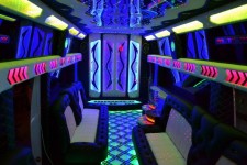 Лимузин Mega Hummer H2. Изображение 1001