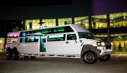 Лимузин Mega Hummer H2. Изображение 1003