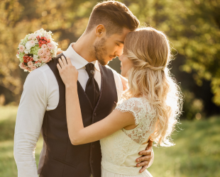 ТОП-5 подарков на свадьбу, которые точно не будут пылиться в шкафу