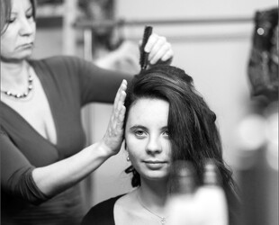 Высокие свадебные прически с локонами