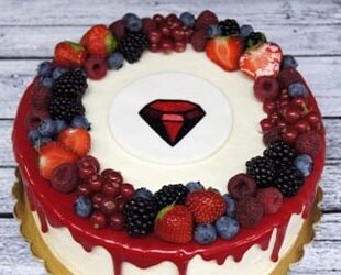 Выбираем торт на рубиновую свадьбу