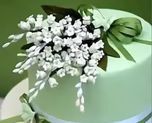 Торт на ландышевую свадьбу Торт на ландышевую свадьбу