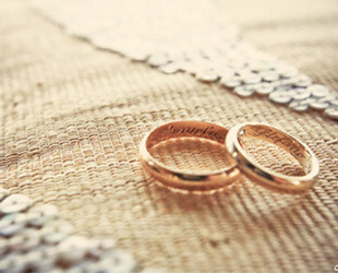 Классические золотые обручальные кольца Классические золотые обручальные кольца