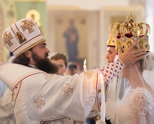 Дарят ли цветы на венчание? Дарят ли цветы на венчание?