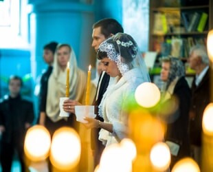 Как вести себя гостям на венчании Как вести себя гостям на венчании