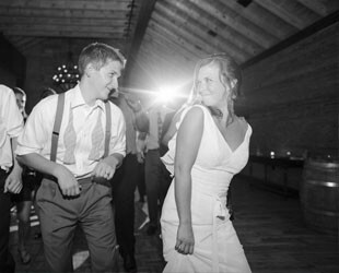 Как выбрать ведущего на свадьбу?