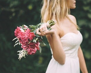 Какие цветы нельзя использовать для свадебного букета