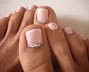 Идеи для свадебного педикюра
