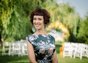 Ведущая эмоциональных свадеб. Запорожье - лого