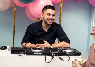 MC-DJ YAR - лого