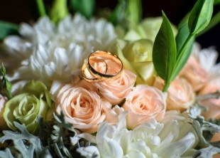 Максим Эйсмонт - лого