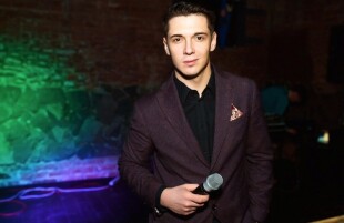 Ведущий Алексей Гурин Ведущий Алексей Гурин - лого