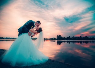 AR2 studio - лого