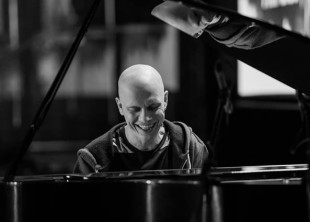 Павел Игнатьев Павел Игнатьев - лого