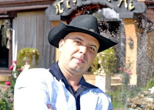 Ведущий-Dj - Юрий Зорин - лого