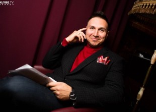 Ведущий Сергей Кокляр - лого
