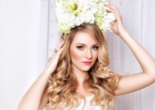 Визажист ВИТАЛИЯ ШТРАХОВА Визажист ВИТАЛИЯ ШТРАХОВА - лого
