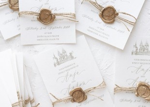 Свадебные пригласительные с каллиграфией - лого