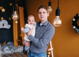 Олександр Вальчук - лого