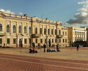 Площадь Кирова - лого