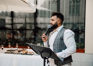 Шоумен Ведущий "Василий Богданов" - лого