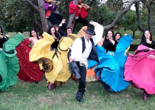 Цыганский ансамбль"Цыганские звёзды" - лого