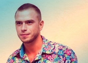 Ведущий Павел Пасниченко - лого