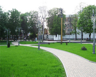 Площадь перед горисполкомом - лого