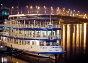 Отель на воде "Богдан Хмельницкий" Отель на воде "Богдан Хмельницкий" - лого