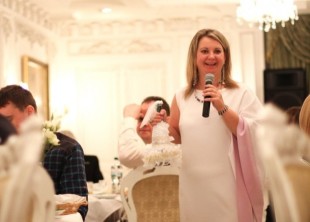 Anna Voskres group - лого