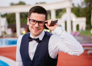 Ведущий Влад Замошников - лого