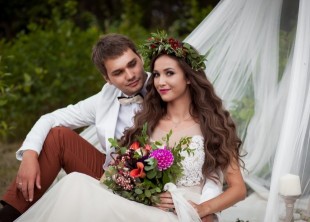 Tina Milian - лого