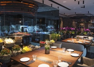 MANU Hot Kitchen and Grill - лого