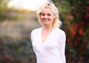 Александра Поддубная - лого